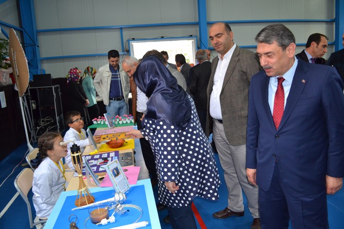 huseyin-yardimci-ilkokulu’nda-bilim-senligi-duzenlendi-(5).jpg