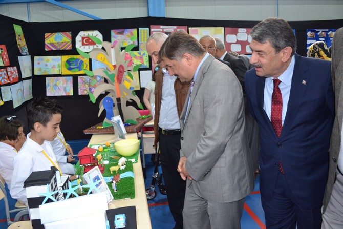 huseyin-yardimci-ilkokulu’nda-bilim-senligi-duzenlendi-(8).jpg