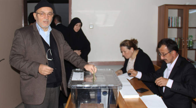 huseyin-yazici.jpg huseyin-yazici.jpg