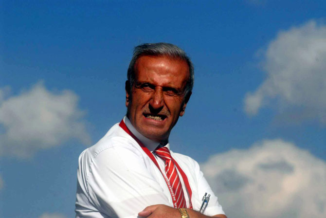 ibrahim-karakocluoglu--mactan-donen-hakem-ve-gozlemciler-kaza-yapti-1-olu,-4-yarali.jpg ibrahim-karakocluoglu--mactan-donen-hakem-ve-gozlemciler-kaza-yapti-1-olu,-4-yarali.jpg