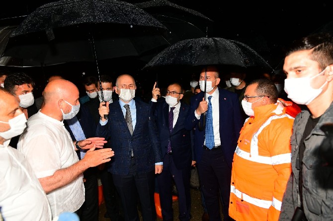 icisleri-bakani-suleyman-soylu-beraberinde-cevre-ve-sehircilik-bakani-murat-kurum-ve-ulastirma-ve-altyapi-bakani-adil-karaismailoglu-selden-zarar-goren-trabzonun-of-ilcesinde-incelemelerde-bulundu-(5).jpg