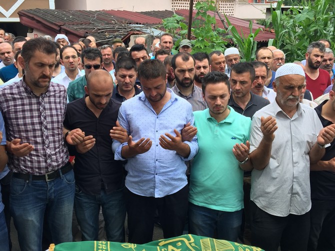 idris-kosenin-cenazesi-rize-duzkoy-(15).jpg