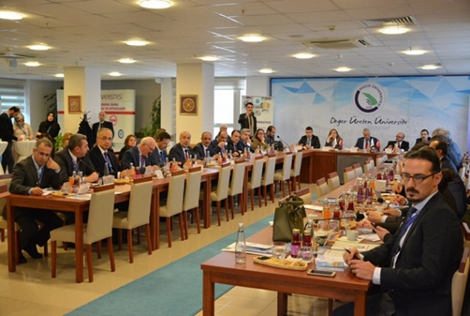 ihtisas-universitelerinin-ilk-toplantisi-duzcede-gerceklestirildi-(7).jpg