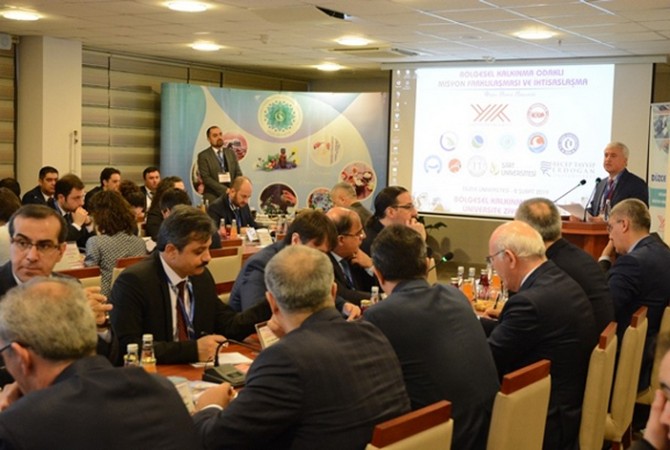 ihtisas-universitelerinin-ilk-toplantisi-duzcede-gerceklestirildi-(8).jpg