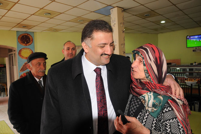 ikizdere,-ak-adaylari-bagrina-basti2.jpg ikizdere,-ak-adaylari-bagrina-basti2.jpg