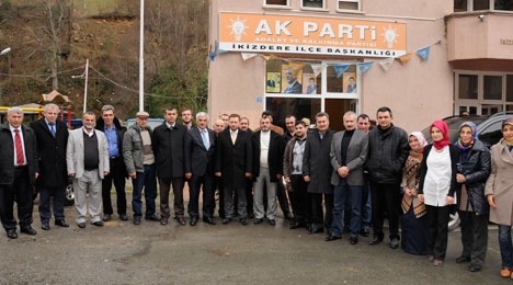ikizdere-ak-parti.jpg
