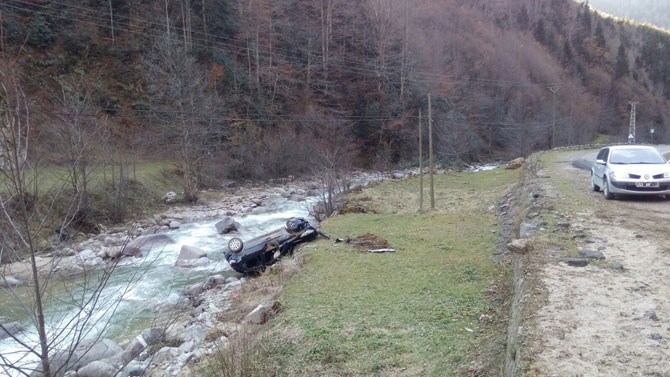 ikizderede-trafik-kazasi-1-yarali-2.jpg ikizderede-trafik-kazasi-1-yarali-2.jpg
