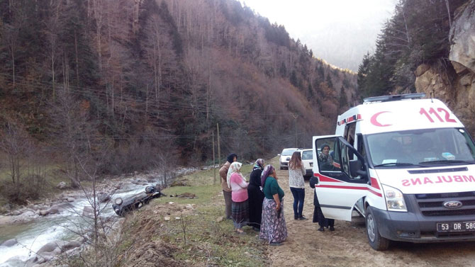 ikizderede-trafik-kazasi-1-yarali-4.jpg ikizderede-trafik-kazasi-1-yarali-4.jpg