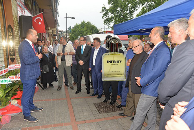 infinity-parfumeri-rizede-acildi-(1).jpg