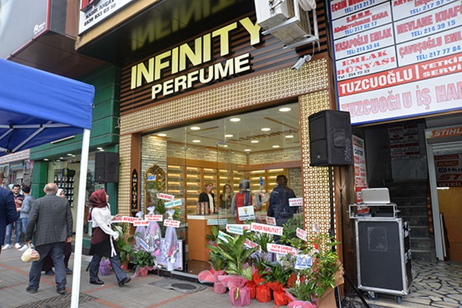 infinity-parfumeri-rizede-acildi-(12).jpg