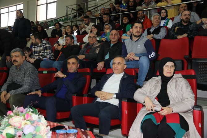 ing-kadinlar-basketbol-super-liginin-18-haftasinda-rize-belediyesi-ile-galatasaray-cagdas-faktoring-rize-yenisehir-salonunda-karsilasti-11.jpg