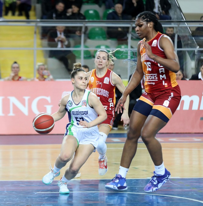 ing-kadinlar-basketbol-super-liginin-18-haftasinda-rize-belediyesi-ile-galatasaray-cagdas-faktoring-rize-yenisehir-salonunda-karsilasti-14.jpg