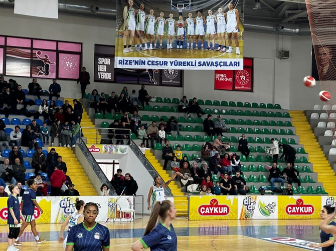 ing-kadinlar-basketbol-super-liginin-18-haftasinda-rize-belediyesi-ile-galatasaray-cagdas-faktoring-rize-yenisehir-salonunda-karsilasti-8.jpg
