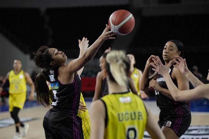 ing-kadinlar-basketbol-super-liginin-19-haftasinda-cankaya-universitesi-konuk-ettigi-rize-belediyesporu-101-72-yendi-13.jpg
