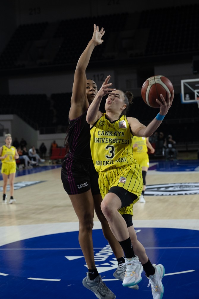 ing-kadinlar-basketbol-super-liginin-19-haftasinda-cankaya-universitesi-konuk-ettigi-rize-belediyesporu-101-72-yendi-17.jpg