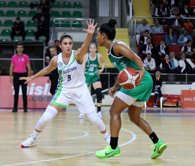 ing-kadinlar-basketbol-super-liginin-2-haftasinda-rize-belediyespor-ile-bursa-uludag-basketbol-yenisehir-stadinda-karsilasti-7.jpg