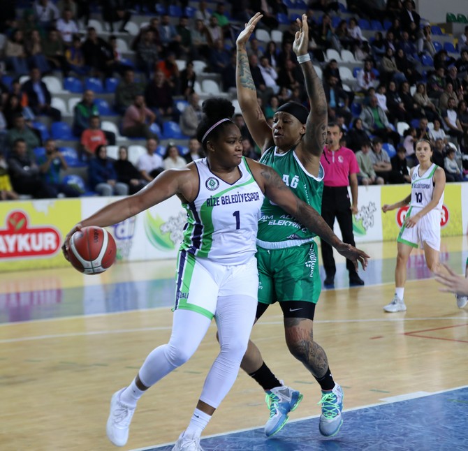 ing-kadinlar-basketbol-super-liginin-2-haftasinda-rize-belediyespor-ile-bursa-uludag-basketbol-yenisehir-stadinda-karsilasti-8.jpg