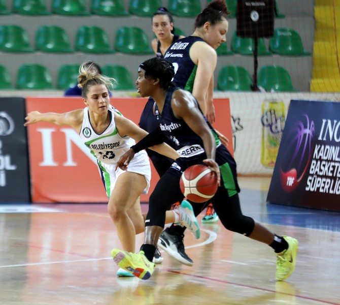 ing-kadinlar-basketbol-super-liginin-4-haftasinda-rize-belediyespor-ile-nesibe-aydin-rize-yenisehir-spor-salonunda-karsilasti-3.jpg