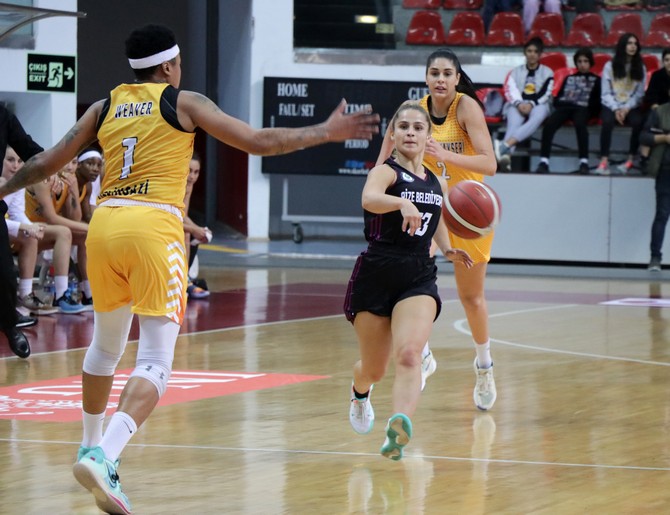 ing-kadinlar-basketbol-super-liginin-ucuncu-haftasinda-melikgazi-kayseri-basketbol-sahasinda-rize-belediyesi-80-78-yendi-7.jpg