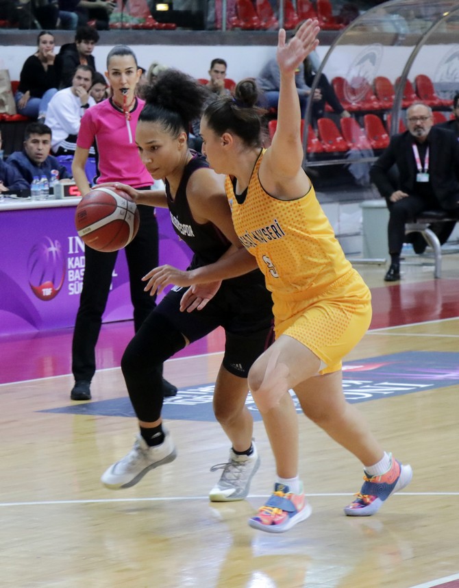 ing-kadinlar-basketbol-super-liginin-ucuncu-haftasinda-melikgazi-kayseri-basketbol-sahasinda-rize-belediyesi-80-78-yendi-9.jpg
