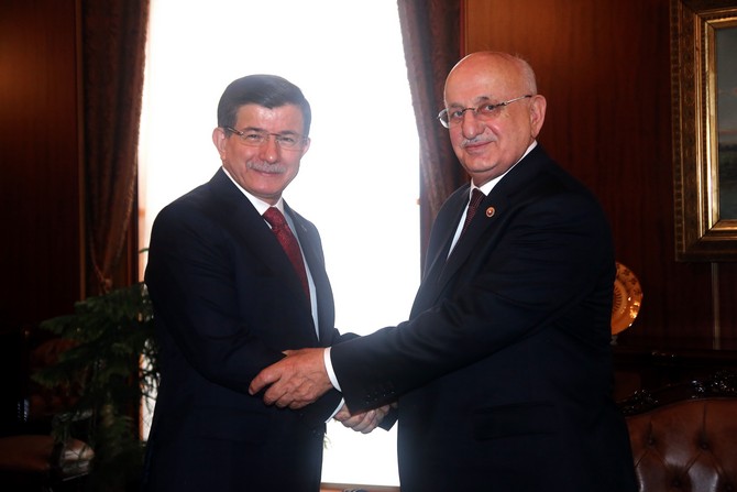 ismail-kahraman,-ahmet-davutoglunu-kabul-etti-(2).jpg