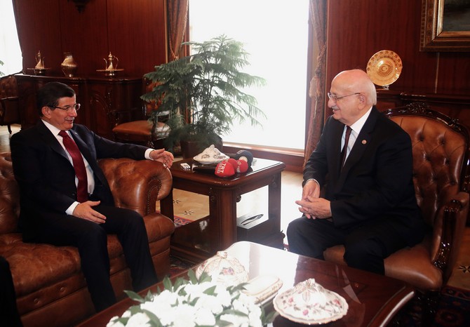 ismail-kahraman,-ahmet-davutoglunu-kabul-etti-(4).jpg