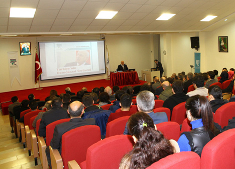 ismail-kahraman-rteude-turkiye’nin-demokrasi-seruvenini-anlatti-8.jpg ismail-kahraman-rteude-turkiye’nin-demokrasi-seruvenini-anlatti-8.jpg