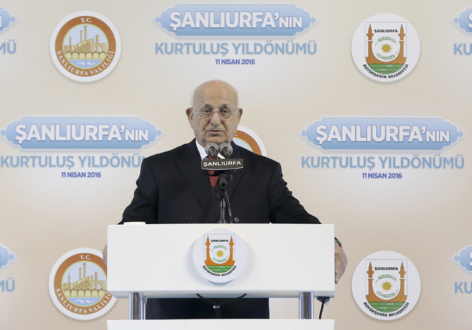 ismail-kahraman-sanliurfada-001.jpg ismail-kahraman-sanliurfada-001.jpg