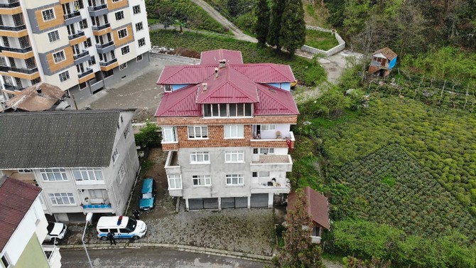 istanbuldaki-evinde-karantinada-olmasi-gerekirken-rize’nin-findikli-ilcesine-gelen-kazim-ersoy-isimli-sahis-ilcede-oturdugu-aile-apartmaninin-karantinaya-alinmasina-sebep-oldu-(4).jpg