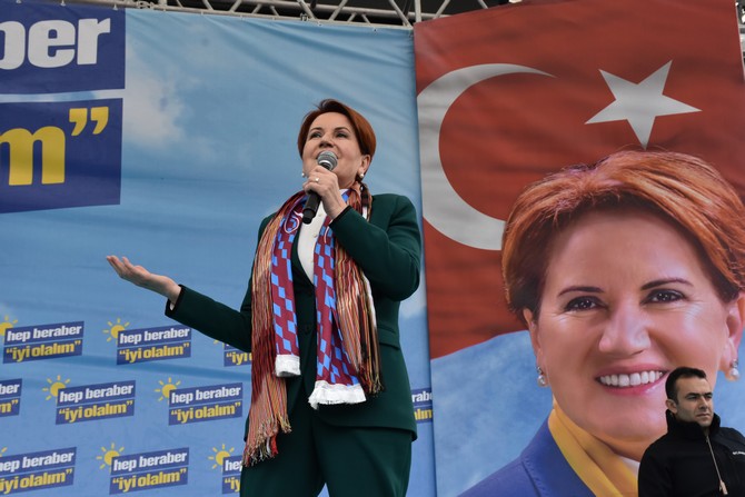 iyi-parti-genel-baskani-meral-aksener,-trabzonda--(6).jpg