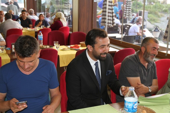 iyi-parti-rize-il-baskan-adayi-avukat-kursat-hacisuleymanoglu-yonetim-kadrosuyla-ilce-teskilatlarini-ziyarete-basladi-(21).jpg