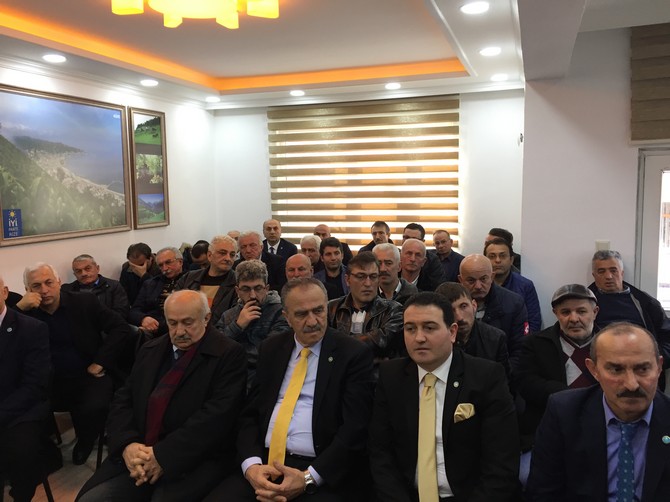 iyi-parti-rize-merkez-ilce-1.-olagan-kongresi-(3)-001.jpg