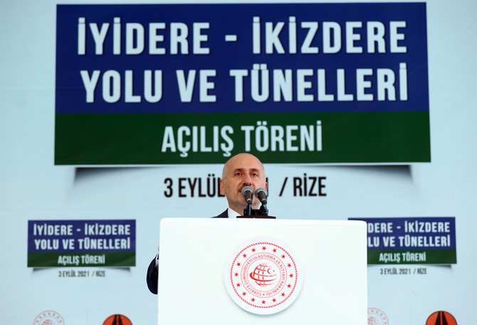 iyidere-ikizdere-yolu-ve-tunelleri-acilis-toreni-cumhurbaskani-recep-tayyip-erdoganin-katilimiyla-gerceklestirildi-ulastirma-ve-altyapi-bakani-adil-karaismailoglu-programda-konusma-yapti-001.jpg