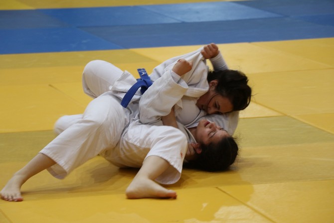 judo-anadolu-yildizlar-ligi-yari-final-musabakalari-tamamlandi-(3)-001.jpg