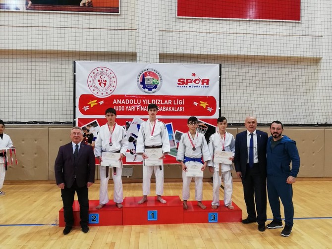 judo-anadolu-yildizlar-ligi-yari-final-musabakalari-tamamlandi-(5).jpg
