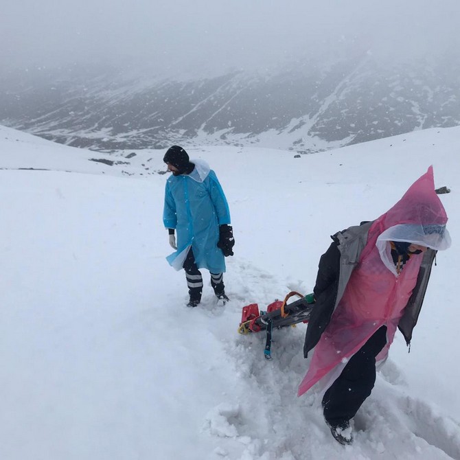 kackar-daglarindaki-yarali-dagci-boyle-kurtarildi-(13).jpg
