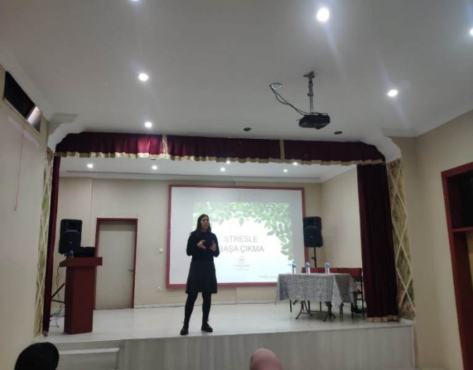 kadin-ogretmenlere-stres-yonetimi-semineri-5.jpeg
