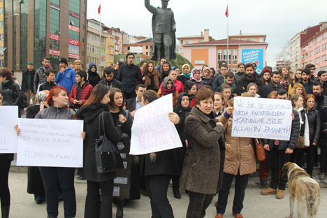 kadina-siddete-rizede-protesto4.jpg kadina-siddete-rizede-protesto4.jpg