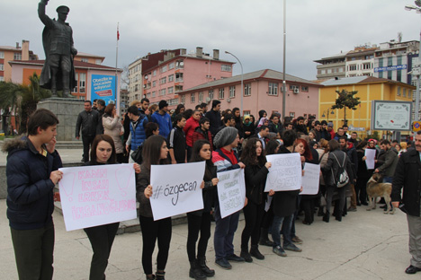 kadina-siddete-rizede-protesto9.jpg kadina-siddete-rizede-protesto9.jpg