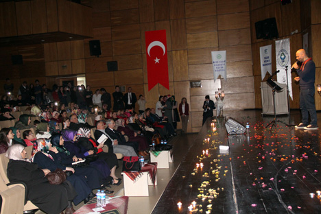 kahraman-tazeoglu-renk-projesi-icin-rizede-23.jpg kahraman-tazeoglu-renk-projesi-icin-rizede-23.jpg