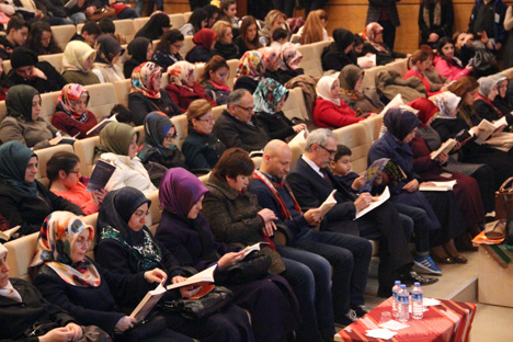 kahraman-tazeoglu-renk-projesi-icin-rizede-37.20150221192305.jpg kahraman-tazeoglu-renk-projesi-icin-rizede-37.20150221192305.jpg