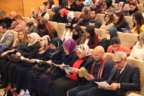 kahraman-tazeoglu-renk-projesi-icin-rizede-46.jpg kahraman-tazeoglu-renk-projesi-icin-rizede-46.jpg