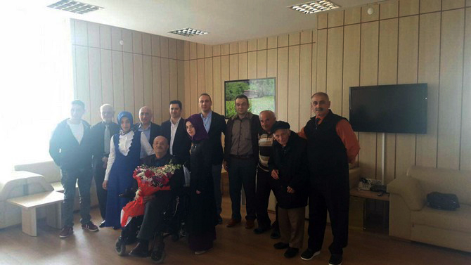 kale-grup’tan-huzurevi-sakinlerine-moral-ziyareti-(2).jpg