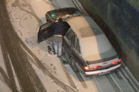 kar-ve-tipi-hayati-felc-etti-3.jpg kar-ve-tipi-hayati-felc-etti-3.jpg