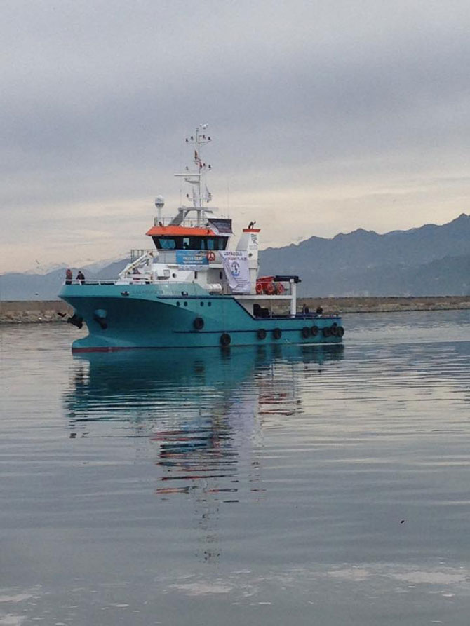 karadeniz-arastirma-gemisi-rize-limaninda-3.jpg karadeniz-arastirma-gemisi-rize-limaninda-3.jpg