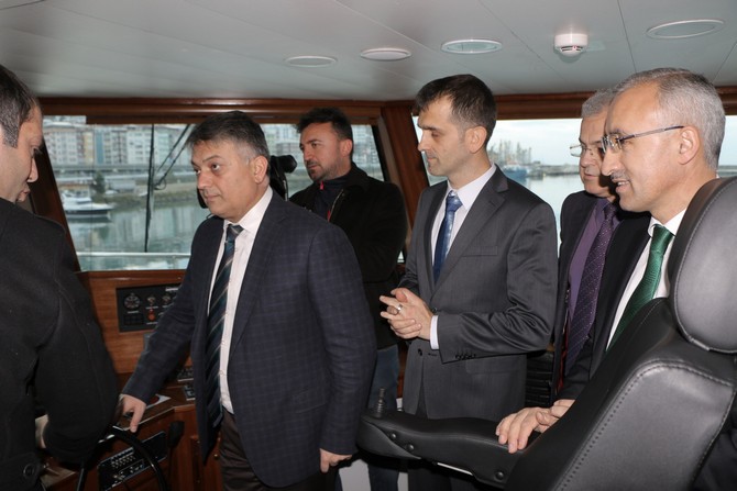 karadeniz-arastirma-gemisi-torenle-hizmete-alindi-(14).jpg