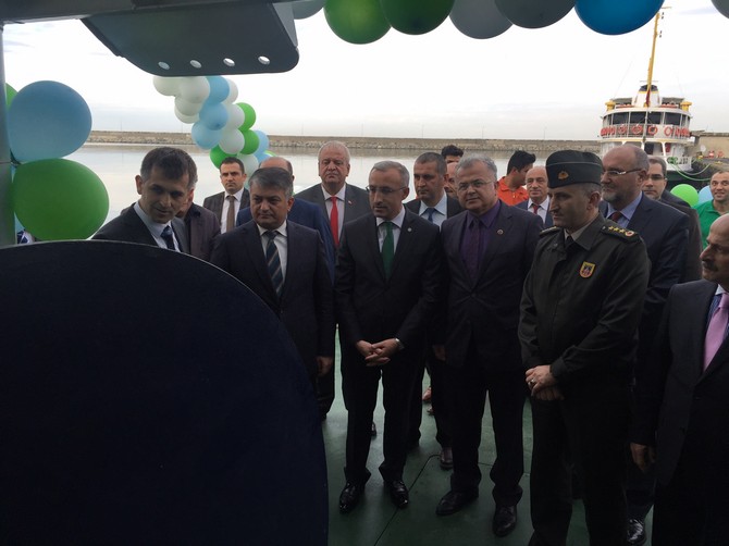 karadeniz-arastirma-gemisi-torenle-hizmete-alindi-(3).jpg