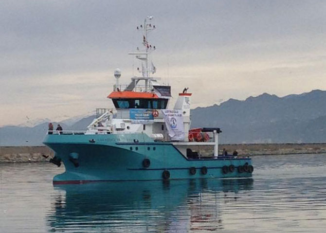 karadeniz-arastirma-gemisi.jpg karadeniz-arastirma-gemisi.jpg