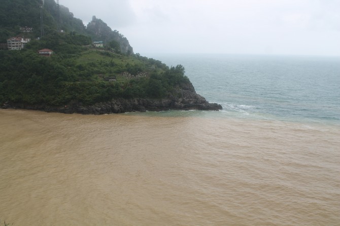 karadeniz-iki-renk-oldu-(5).jpg