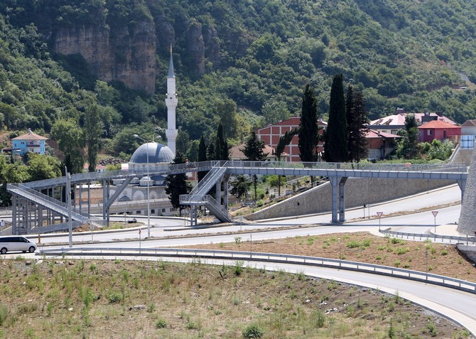 karadeniz-usulu-ust-gecitlere-bir-yenisi-daha-eklendi-(3).jpg